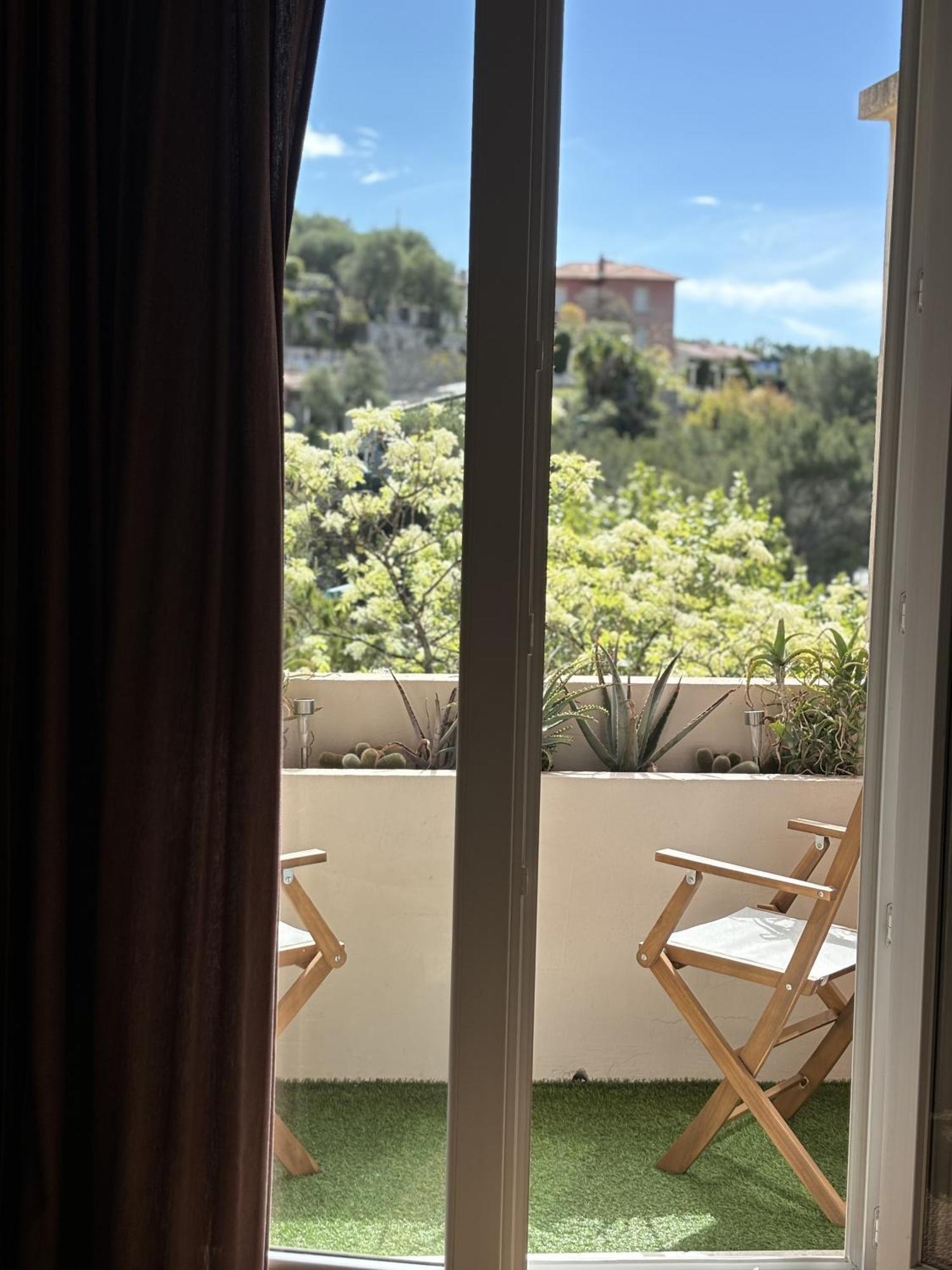 Eze Roc Apartment Екстериор снимка