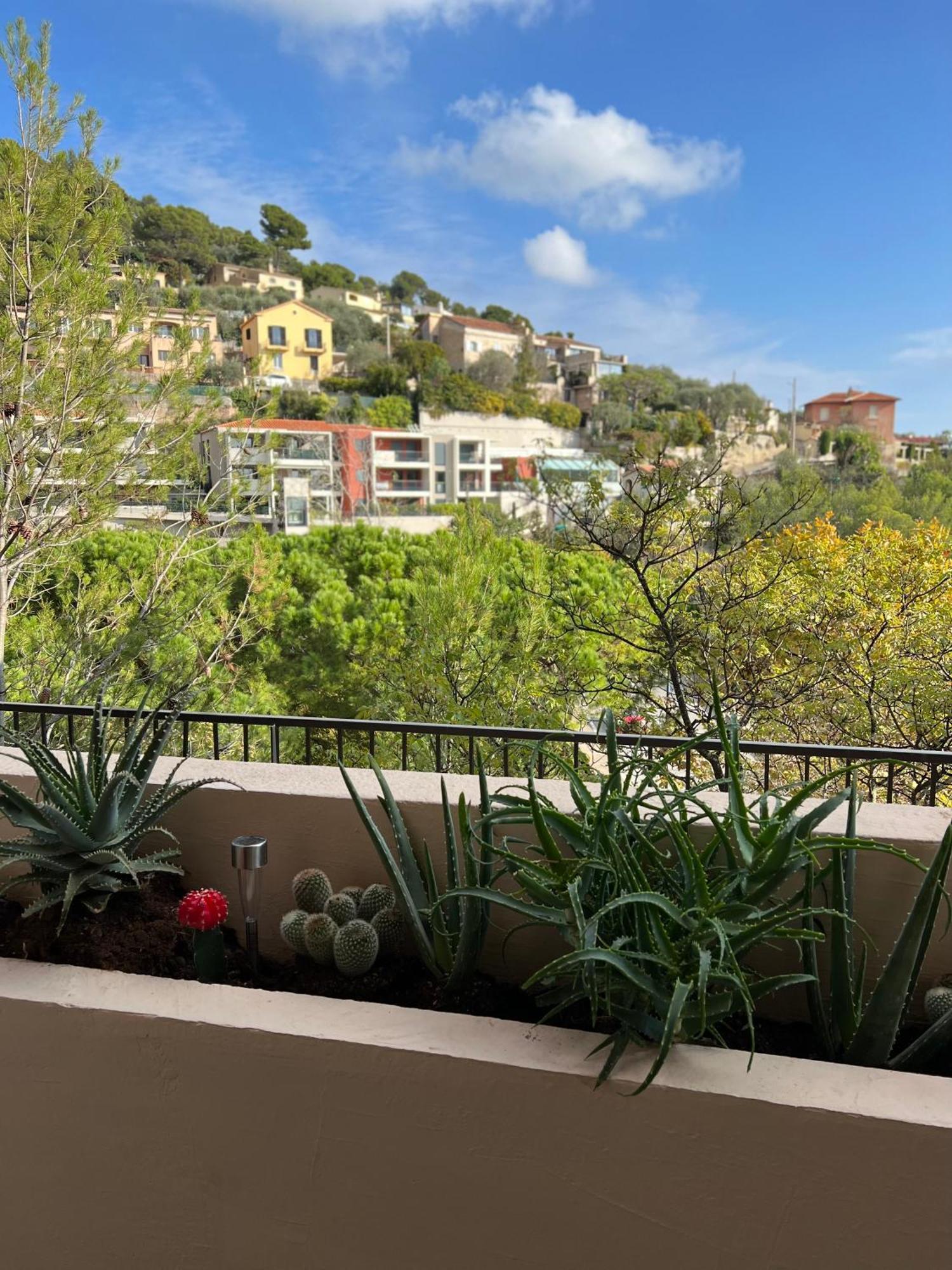 Eze Roc Apartment Екстериор снимка